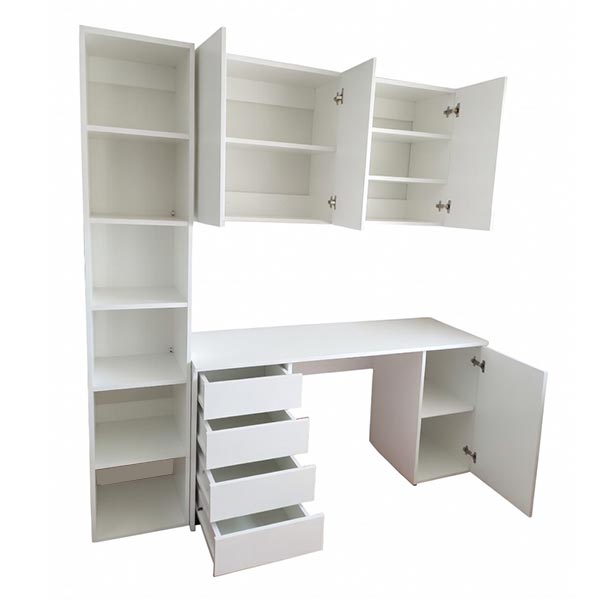 Escritorio fijo mediano